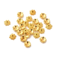 48 forgyldte perlehætter. Til 8 mm. perler